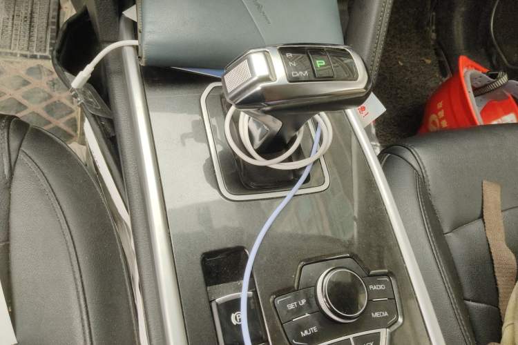 Used Haval H6 2018 Red-Label Sport Edition 1.5T Automatic Two-Wheel Drive Elite Model Gear Lever