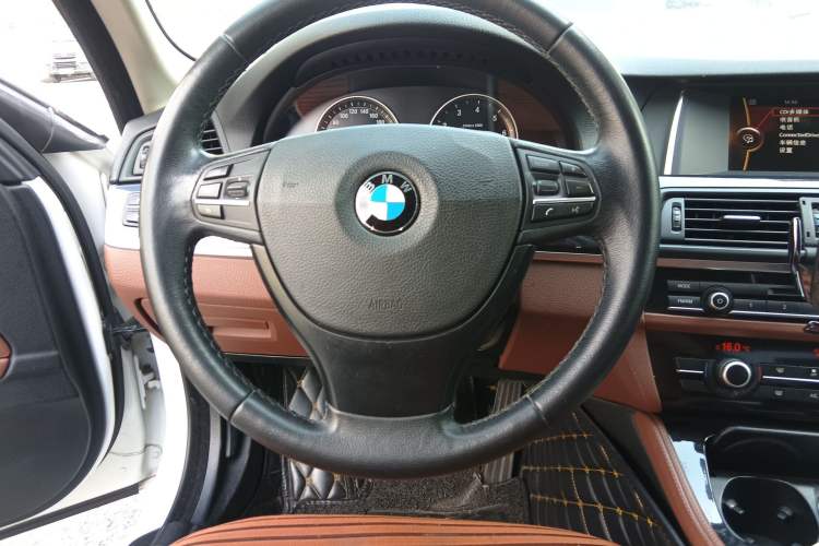 Used BMW 5 Series 2014 520Li Elegant Model