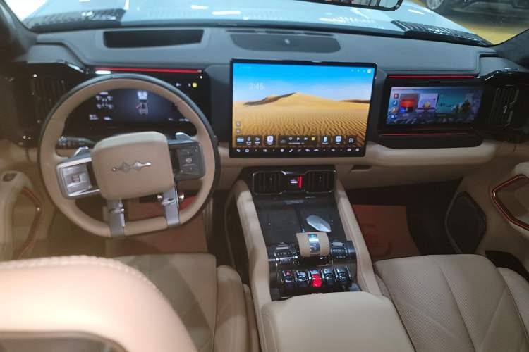 Used Formula Leopard Leopard 8 2025 Smart & Brave Flagship Edition 7 Seats