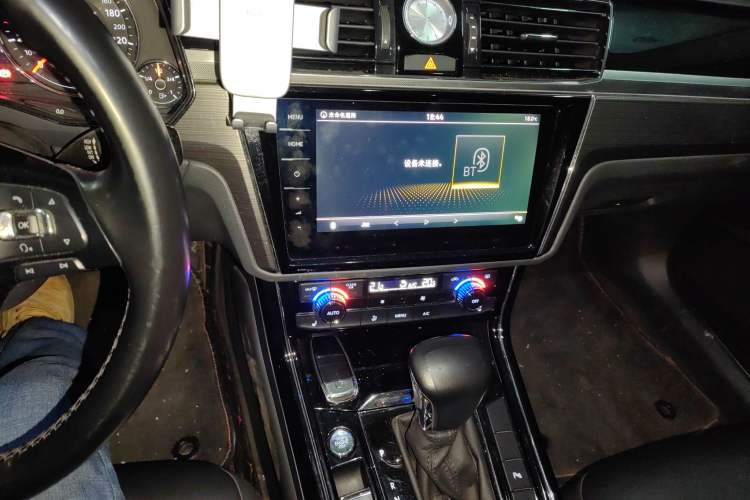 Used Volkswagen Phideon 2018 Revised Version 380TSI Two-Wheel Drive Business Edition
