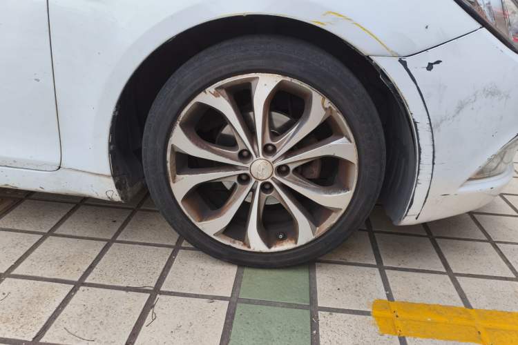 Used Hyundai Sonata 2013 2.4L Automatic Luxury Version China IV Standard
