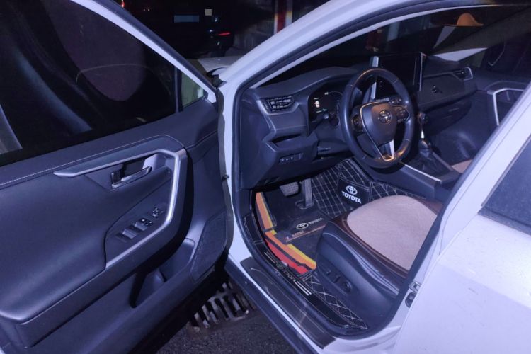 Used Toyota RAV4 2020 2.0L CVT Two-Wheel Drive Fashion PLUS Edition