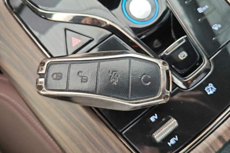 Used BYD Han 2023 DM-i Champion Edition 121KM Prestige Model
