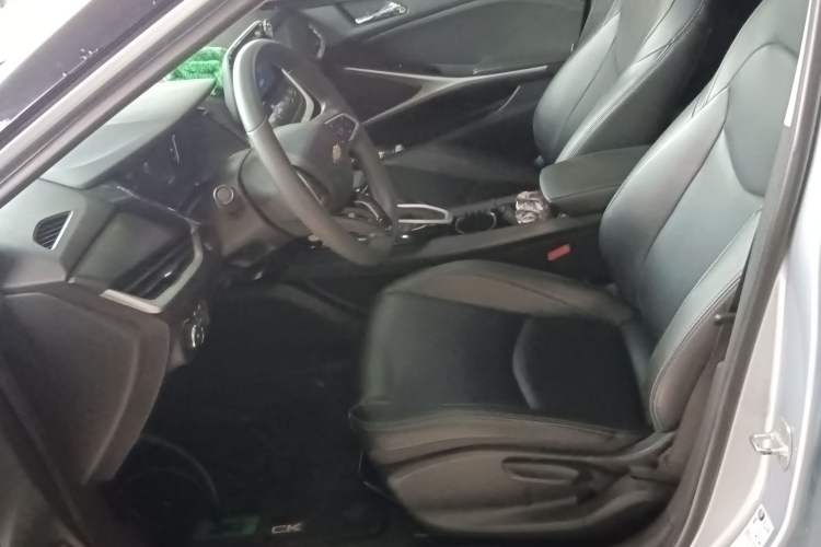 Used Chevrolet Menlo 2022 Star Enjoyment Edition Plus Left Front Seat