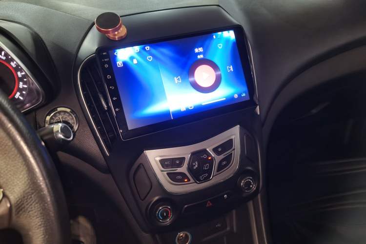 Used Chery Arrizo 5 2017 1.5L CVT Trendsetting Edition Audio And AC Panel