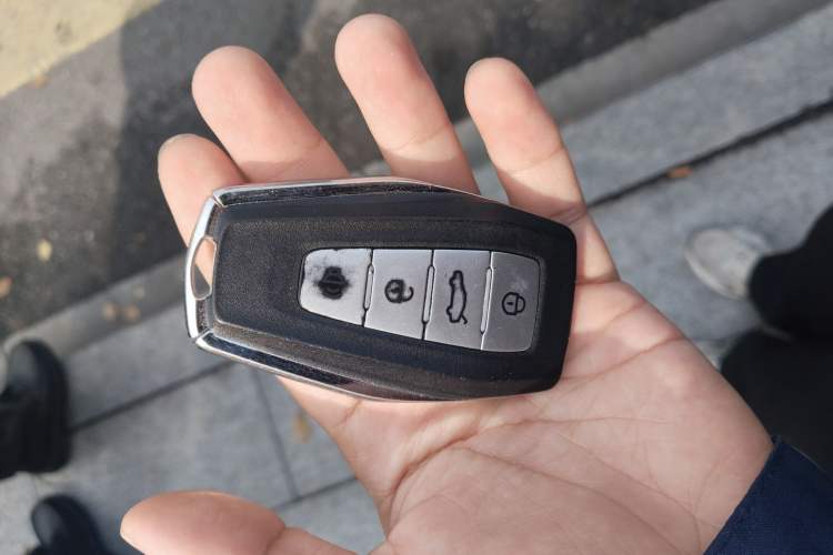 Used Geometry A 2021 Pro Enhanced High-Efficiency Range Version 600KM A600 PowerCube Edition Vehicle Key