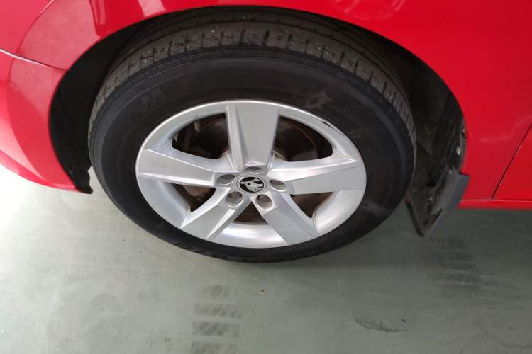 Used Skoda Fabia 2017 1.4L Automatic Car Enjoy Edition
