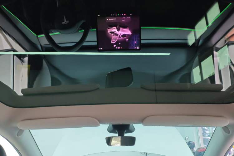 Used Tesla Model Y 2024 Rear-Wheel-Drive Version
