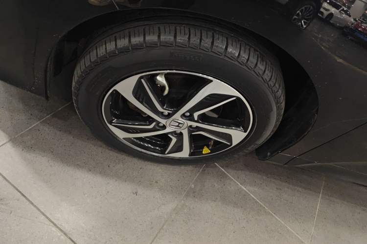 Used Honda Odyssey 2017 2.4L Smart Edition Left Front Wheel Hub