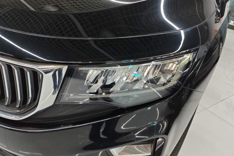 Used Geely Auto Haoyue 2022 1.8TD DCT Luxury 7-Seater Left Front Headlight