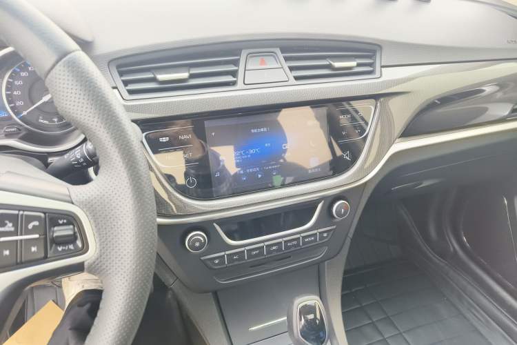 Used Geely Auto Emgrand 2017 Sedan Million Edition 1.5L CVT Upward Version
