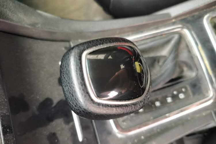 Used Geely Auto Emgrand 2017 Sedan Million Edition 1.5L CVT Upward Connectivity Version