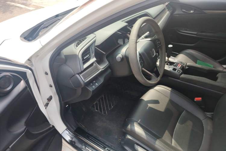 Used Honda Civic 2021 HATCHBACK 220TURBO Manual Driving Pleasure Control
