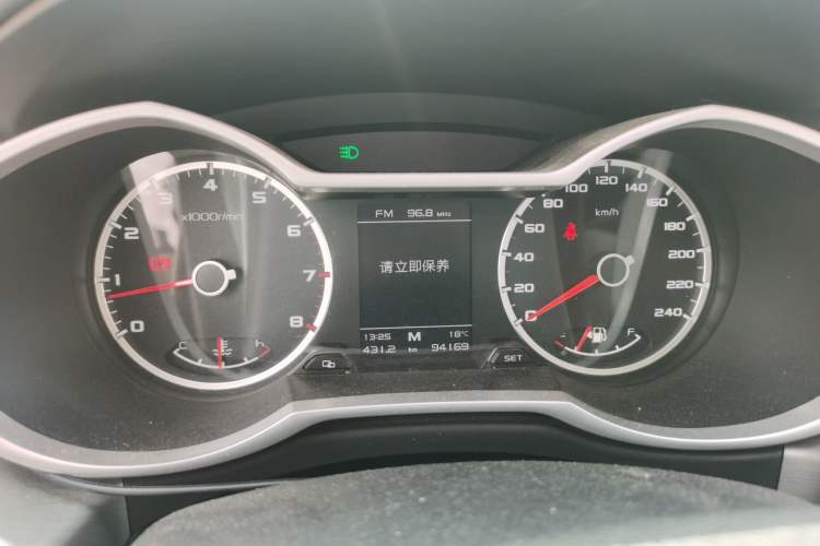 Used Geely Auto Emgrand X7 Sport 2016 2.0L Manual ZhiShang Version Instrument Cluster