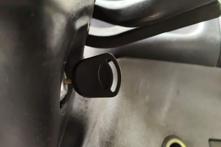 Used Ford Classic Transit 2016 2.8T Diesel Short-Wheelbase 6-Seater Mid-Roof Multifunction Vehicle JX493ZLQ4