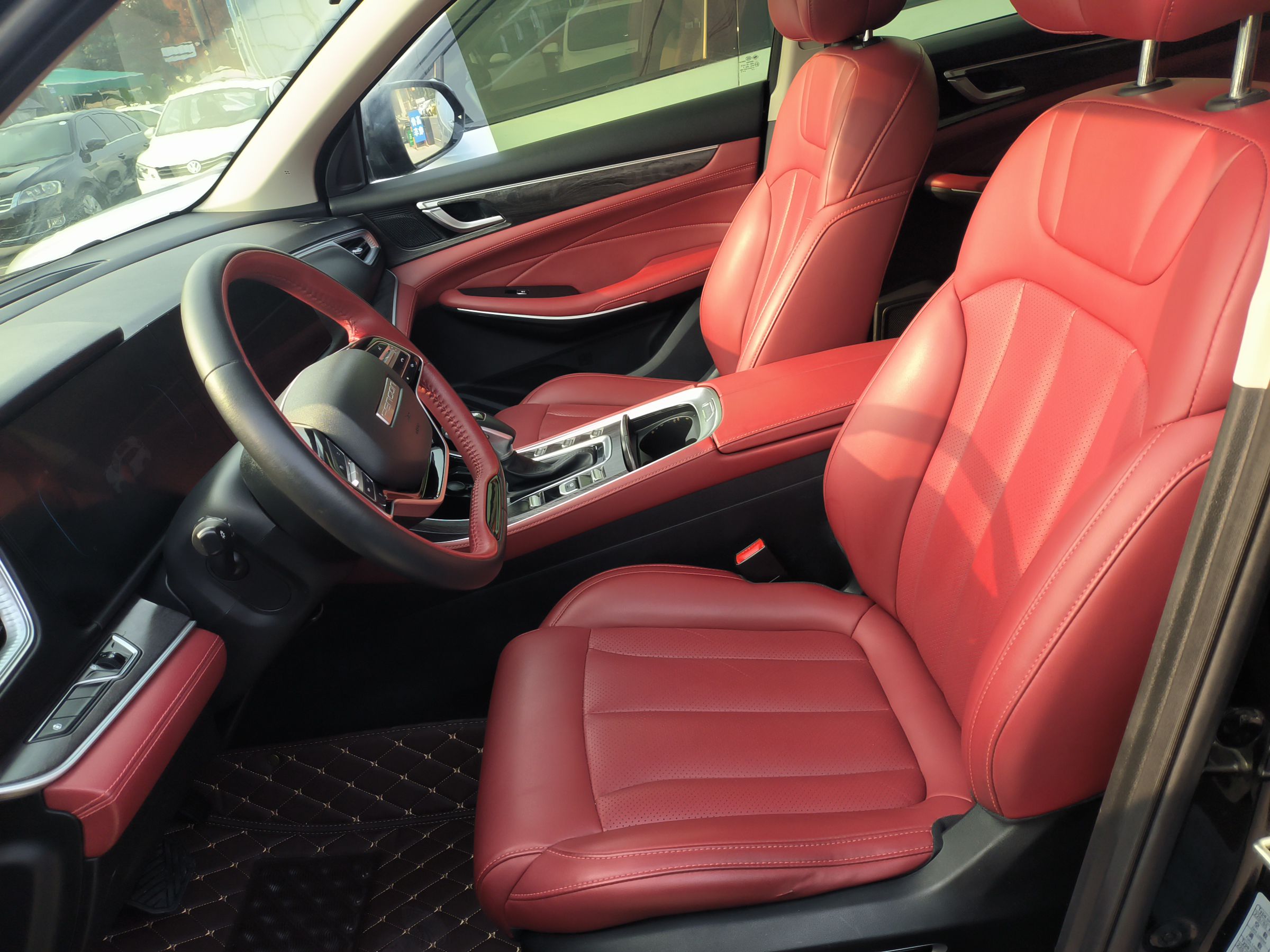 Переднее сиденье в автомобиле