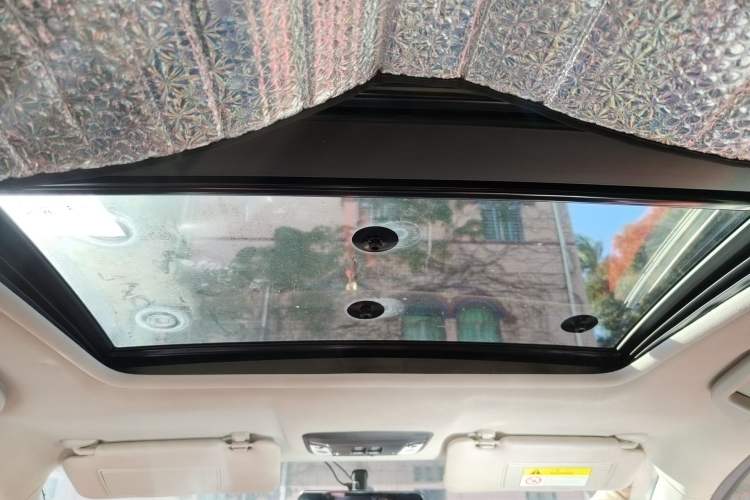 Used Honda Vezel 2020 1.5L CVT Pioneer Edition
