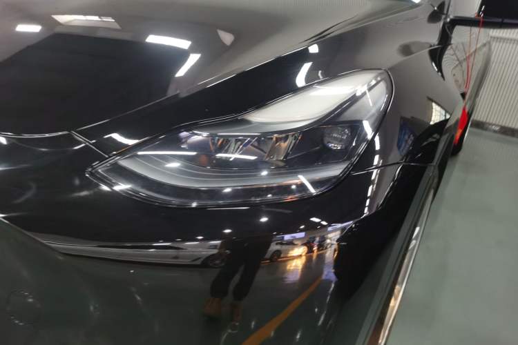 Used Tesla Model Y 2021 Long-Range All-Wheel-Drive Version
