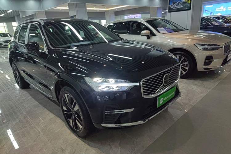 Used Volvo XC60 2026 B5 4x4 Smart Luxury Edition