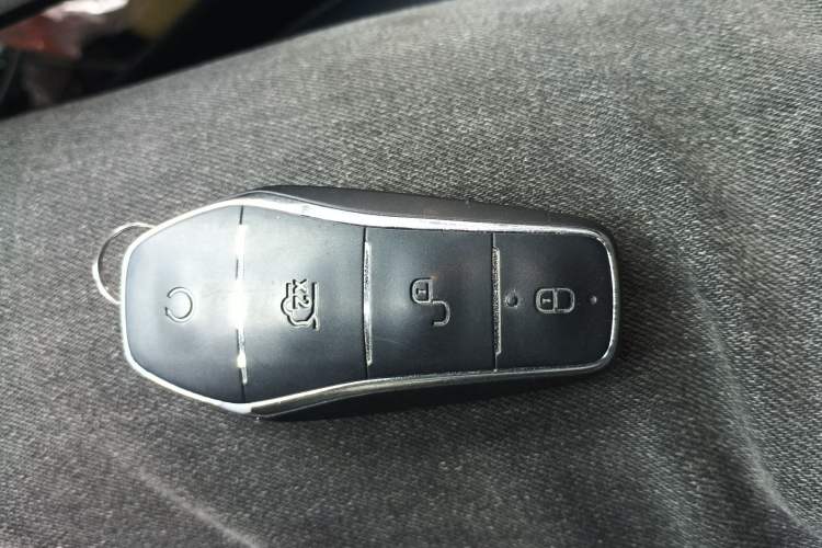 Used BYD Song PLUS New Energy 2023 Champion Edition DM-i 110KM Flagship PLUS Vehicle Key