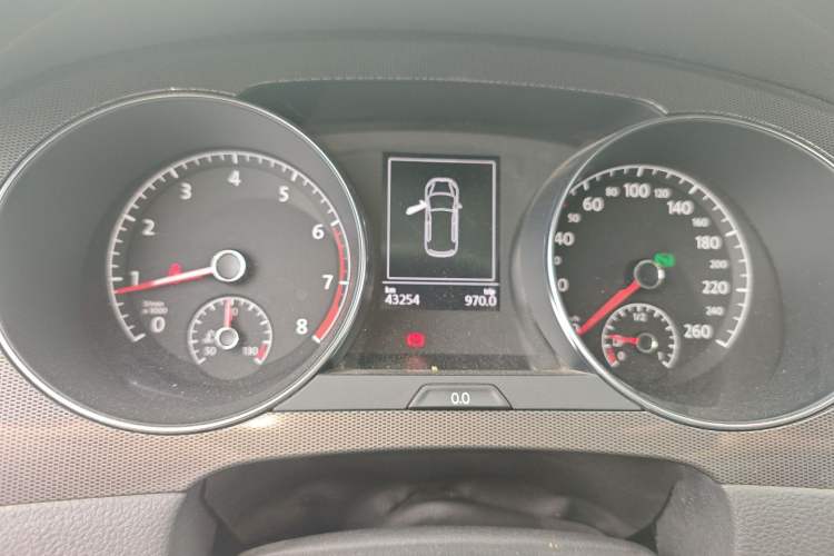 Used Volkswagen Golf Sportsvan 2018 230TSI Automatic Trend Edition
