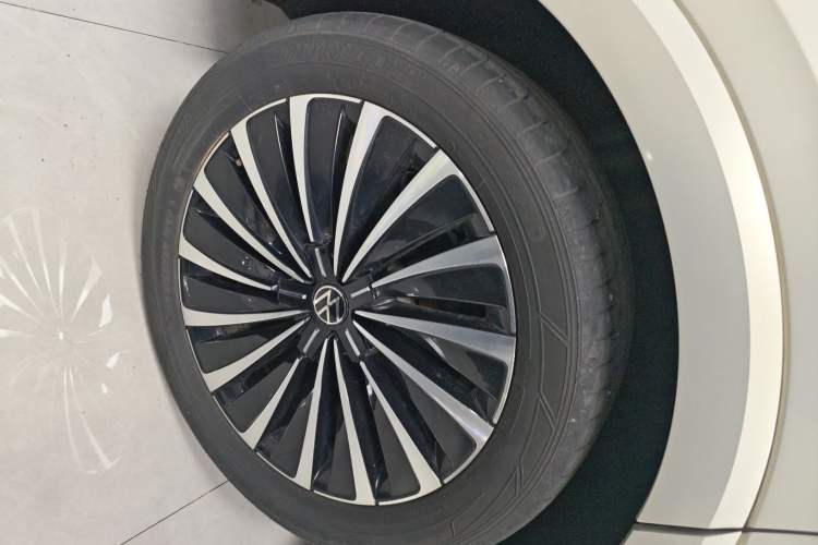 Used Volkswagen Viloran 2022 380TSI Prestige Edition