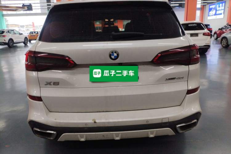 Used BMW X5 2019 xDrive40i Luxury Model with M Sport Package