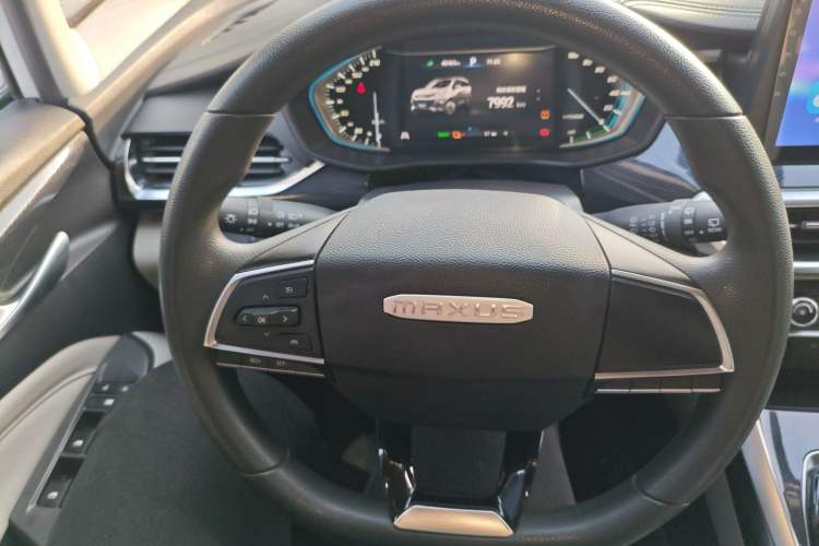 Used SAIC MAXUS Dajia 5 2022 430 km Elite Version 7-Seater