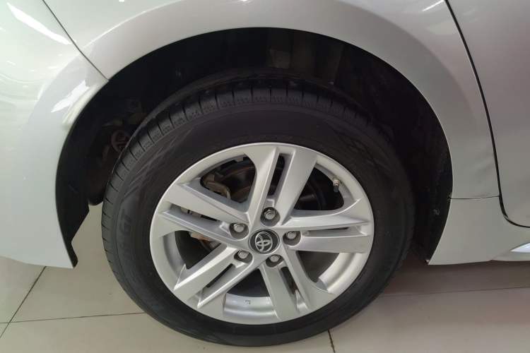 Used Toyota Levin 2021 185T CVT Luxury Edition Right Rear Wheel Hub