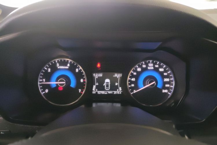 Used Dongfeng Fengon 580 2016 1.5T Manual Luxury Edition