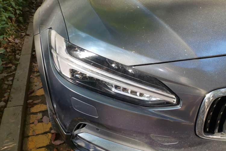 Used Volvo V90 2017 Cross Country T5 AWD Smart Range Edition