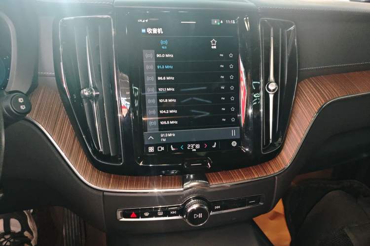 Used Volvo XC60 2024 B5 4x4 Smart Luxury Edition