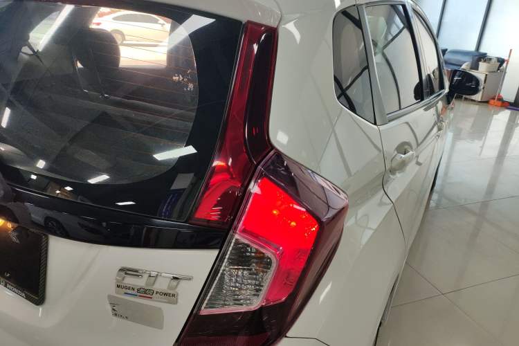 Used Honda Fit 2018 1.5L CVT Comfort Version