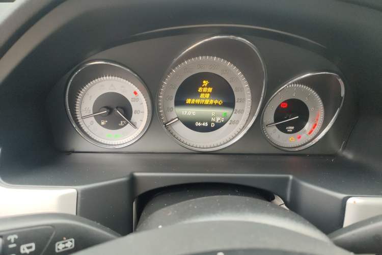 Used Mercedes-Benz GLK-Class 2013 GLK 300 4MATIC Dynamic Sunroof Model Instrument Cluster