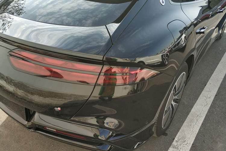 Used Denza Z9GT 2024 1100 4x4 Max First Edition Right Rear Taillight