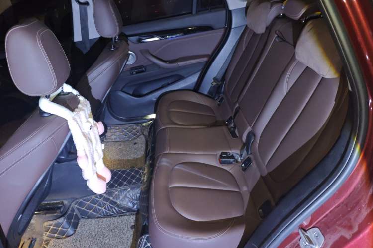 Used BMW X1 2021 sDrive20Li Fashion Model Left Rear Seat