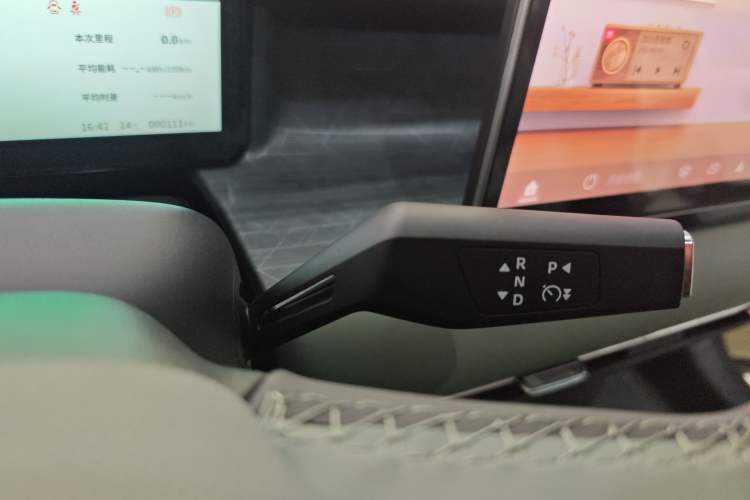 Used Dongfeng NAMMI 06 2025 401 Pro
