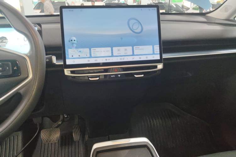 Used Venucia VX6 2024 520 Travel Edition
