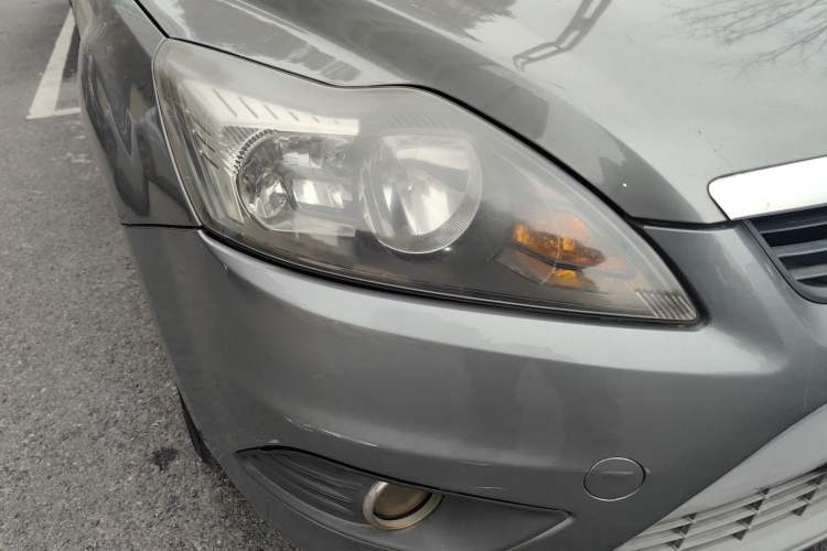 Used Ford Focus 2011 Sedan 1.8L Automatic Fashion Edition
