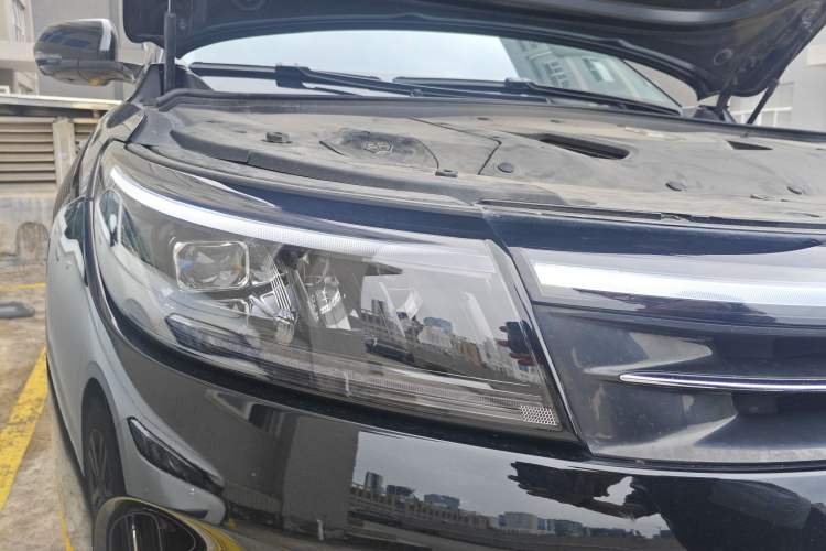 Used Hima AITO M7 2024 1.5T Intelligent Driving 4WD Max Edition 5 Seats Right Front Headlight