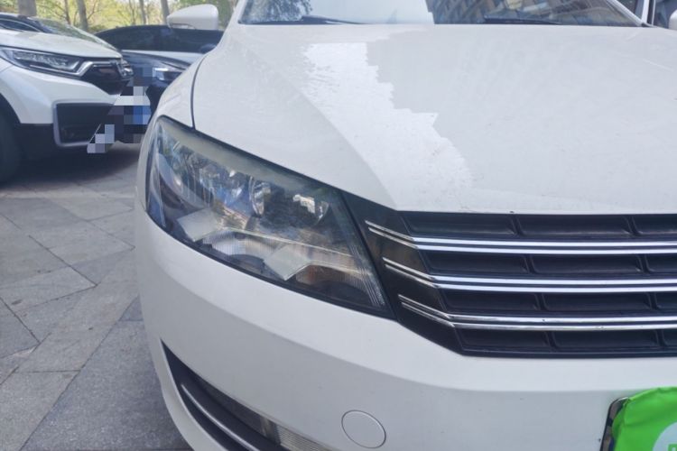 Used Volkswagen Passat 2013 1.8TSI DSG Prestige Edition Right Front Headlight