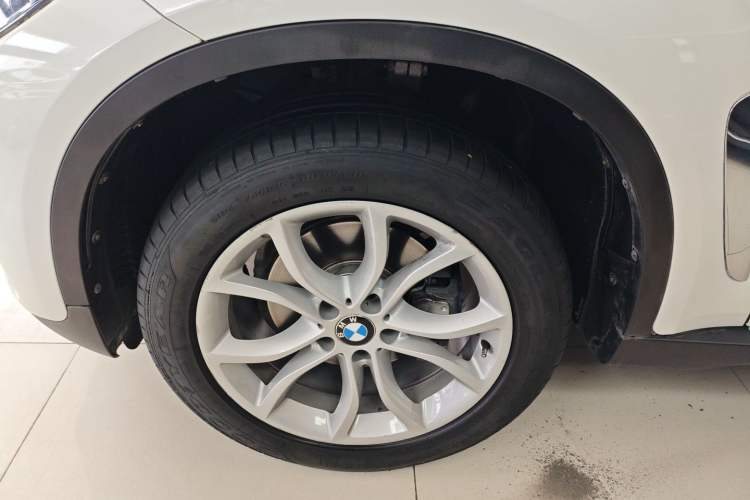 Used BMW X6 2015 xDrive35i Leading Model