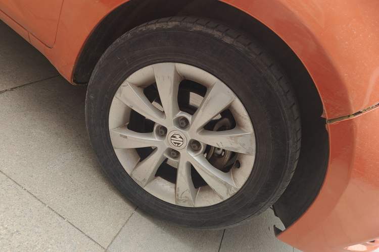 Used MG 3 2011 1.5L AMT Elite Edition Right Front Wheel Hub