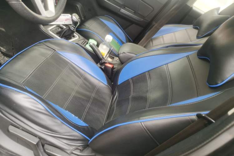 Used BAIC Weiwang M60 2017 1.5L Manual Silver Edition Left Front Seat