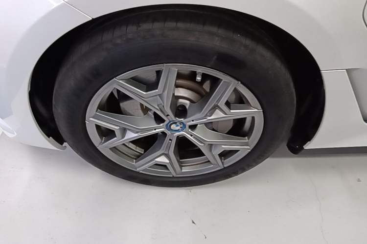 Used BMW i3 2024 eDrive 35 L
