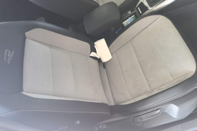 Used Volkswagen T-ROC 2021 280TSI DSG Two-Wheel Drive R-Line Pro Connected Version
