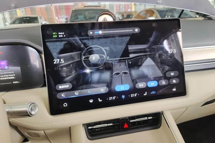 Used Hima AITO M5 2025 Extended-Range Ultra All-Wheel-Drive Version Audio And AC Panel