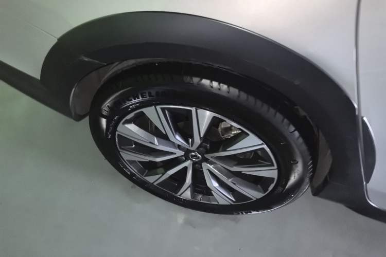 Used Volvo V90 2023 Cross Country B5 AWD Smart Range Edition