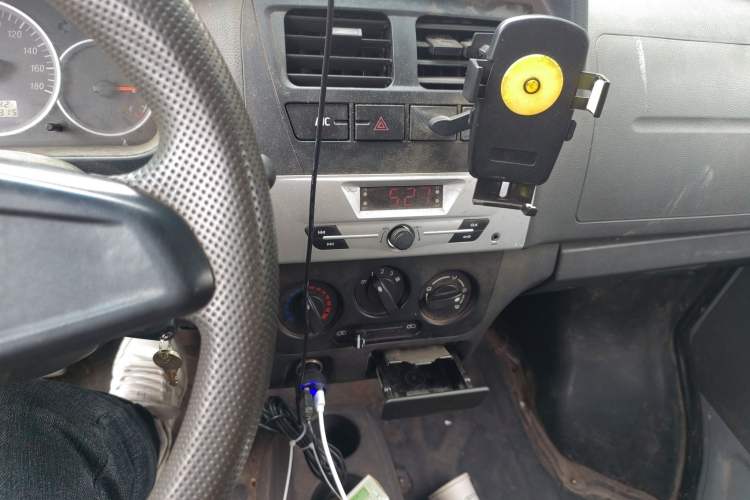 Used Dongfeng Xiaokang K07S 2015 1.2L Practical Version DK12-05
