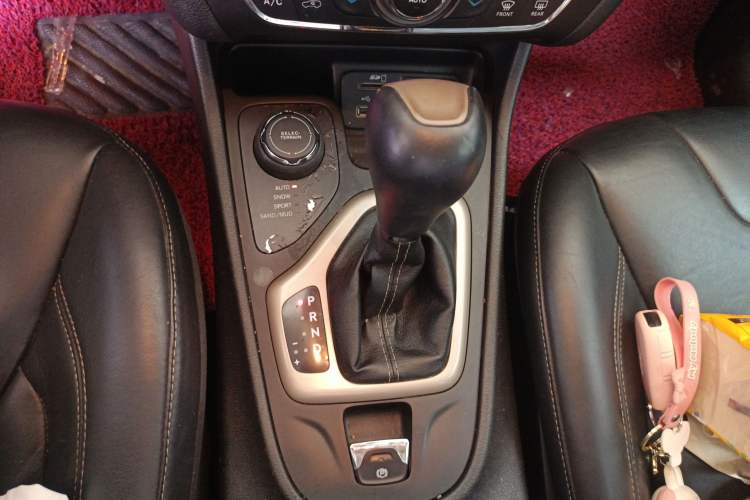 Used Jeep Cherokee 2014 2.4L Luxury Edition